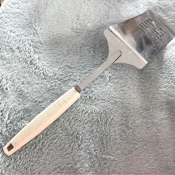 Vintage EKCO Slotted Spatula - Picture 5 of 7